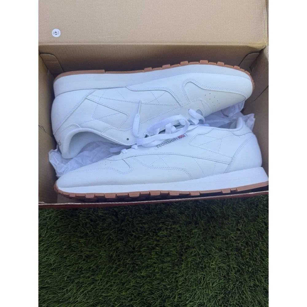 Reebok Mens Classic Leather Shoe Low White Grey Gum GY0952 Size 15